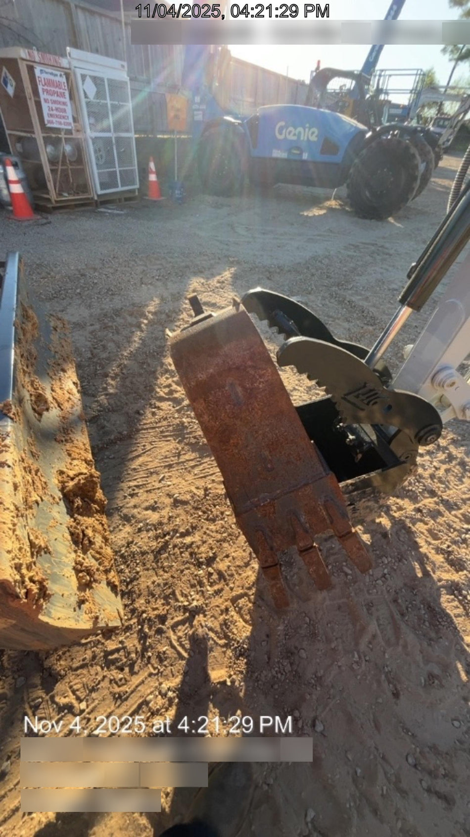 2025 TAKEUCHI 18" HD Bucket - Takeuchi