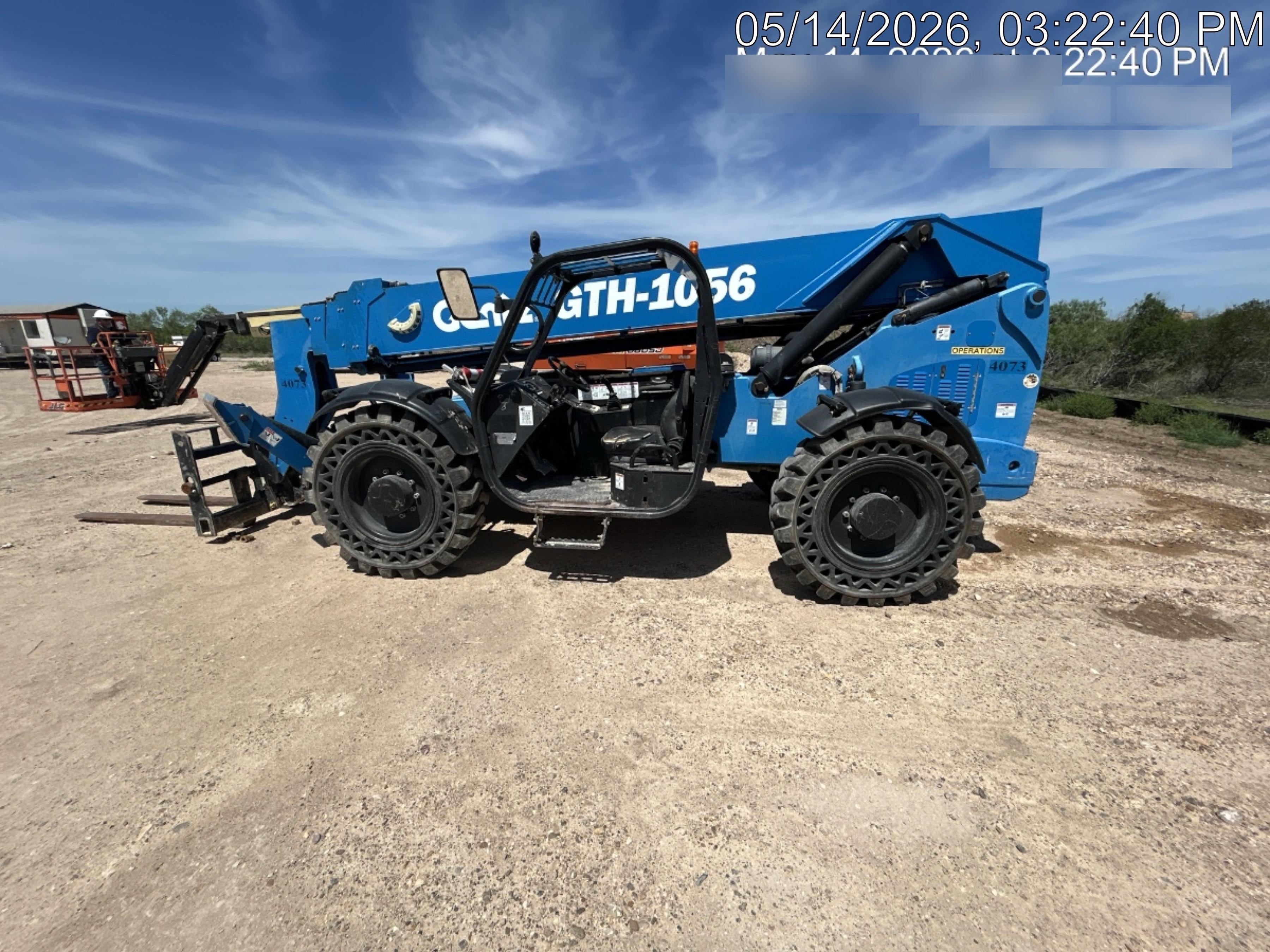 2016 Genie GTH-1056 Genie GTH1056, Solid Tires, 60" carriage, Open ROPS