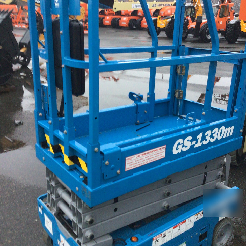 2021 GENIE GS-1330m