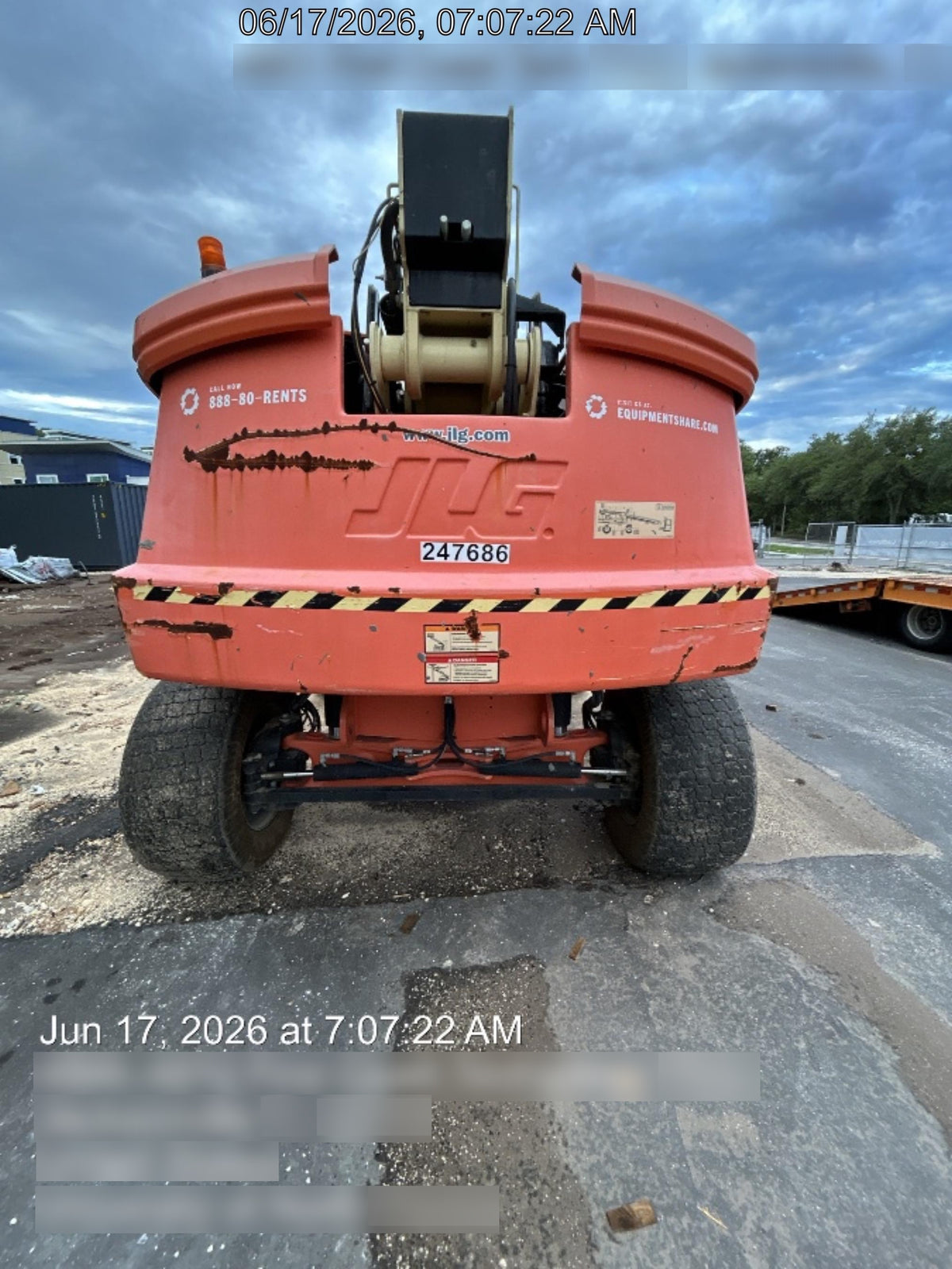 2022 JLG 660SJ