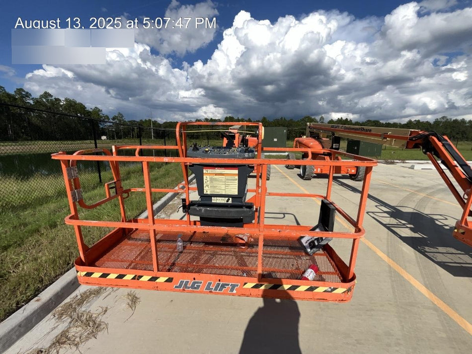 2021 JLG EC600SJ