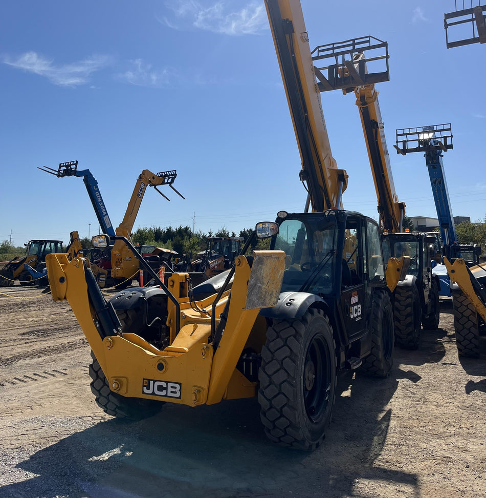 2023 JCB 512-56