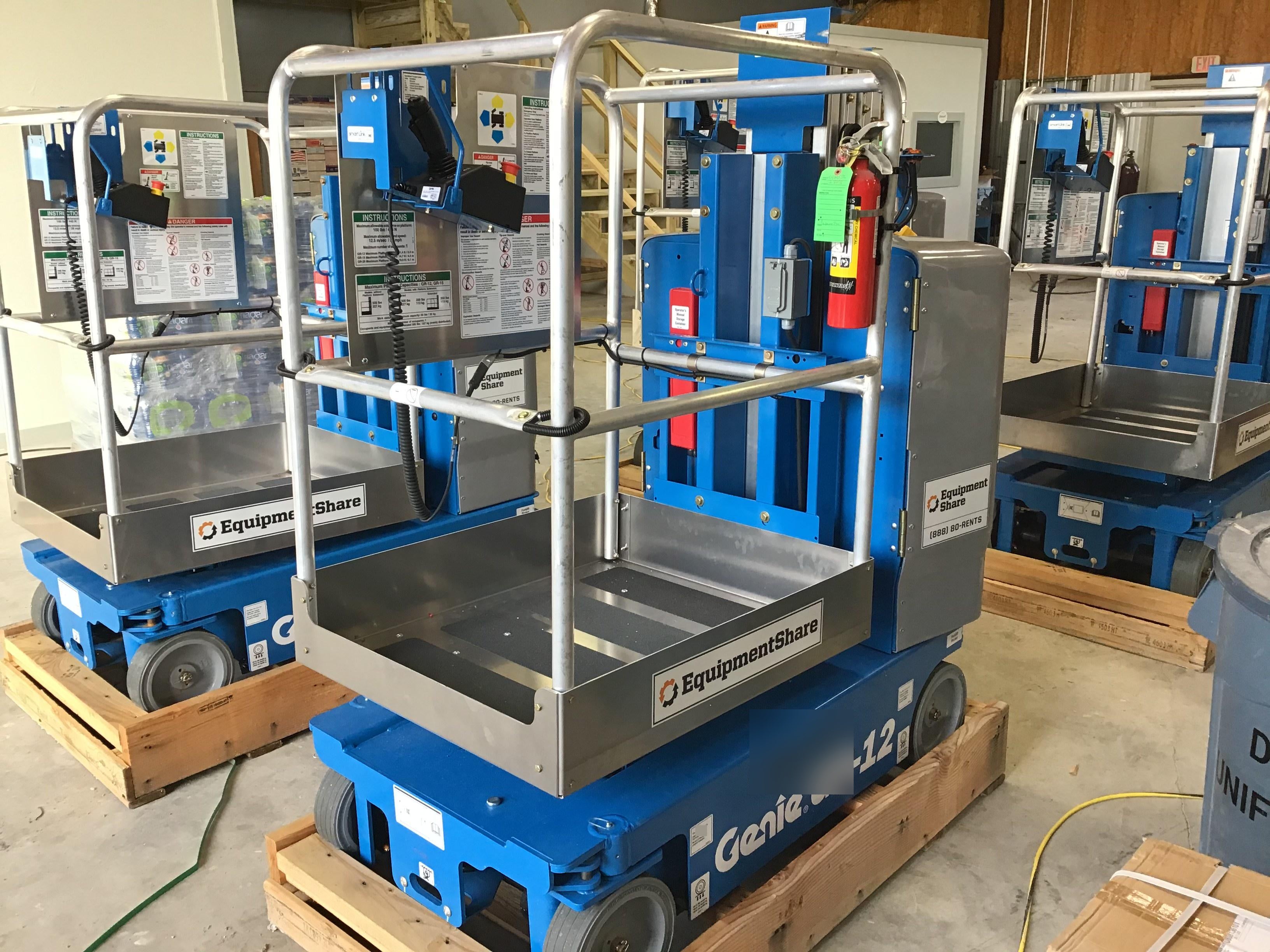 2020 GENIE GR-12