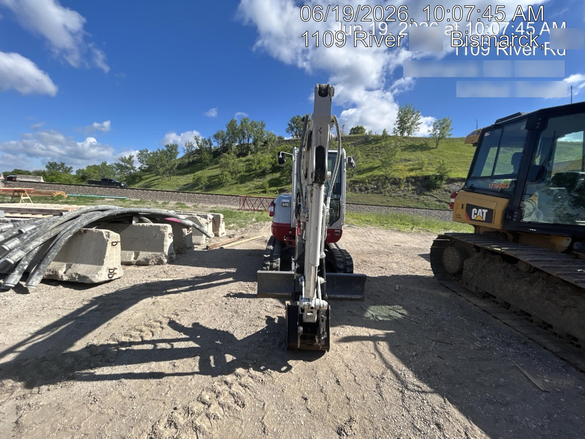 2025 TAKEUCHI TB235-2CR