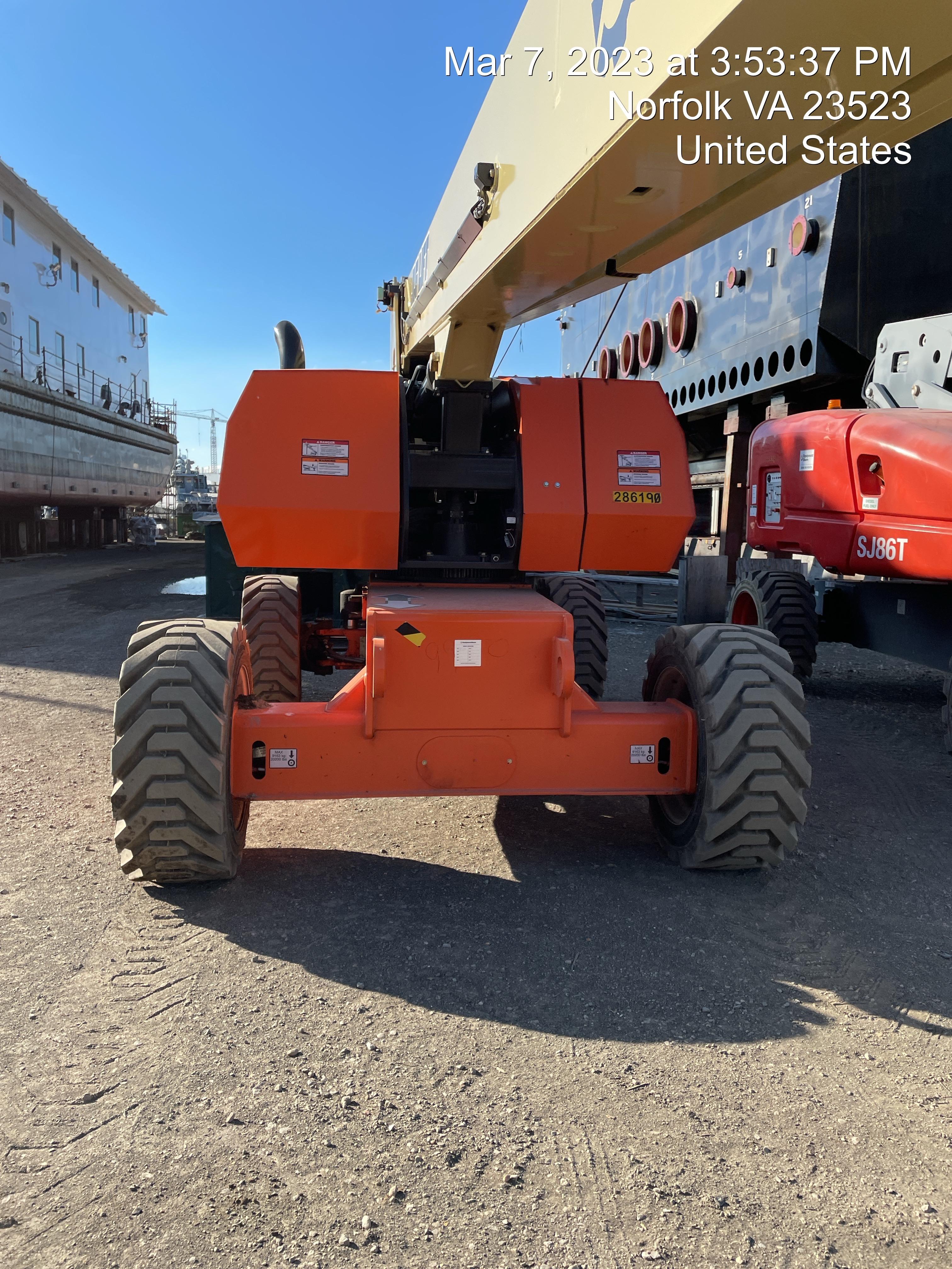 2023 JLG 860SJ