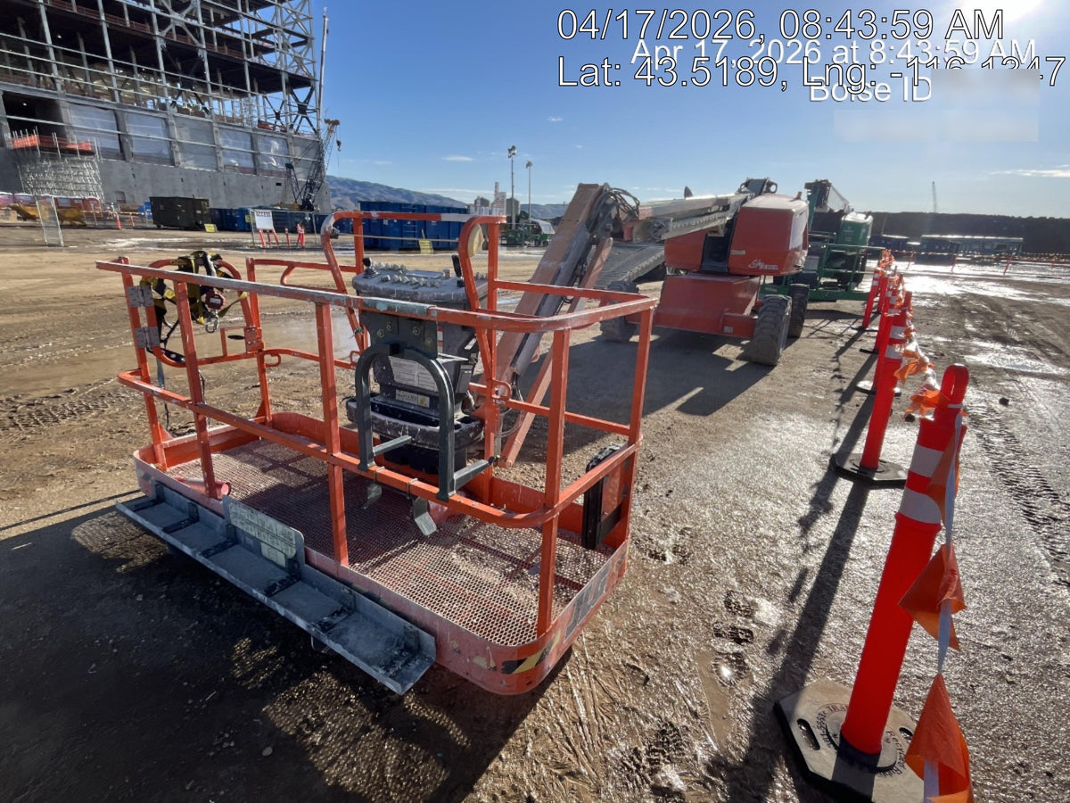 2022 JLG 460SJ