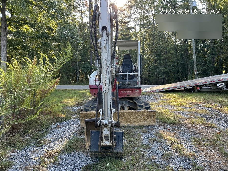 2019 Takeuchi TB260 Canopy, Standard Blade, Auxiliary hydraulics Manual QC, Hydraulic thumb, 12" ,18", 24" Bucket