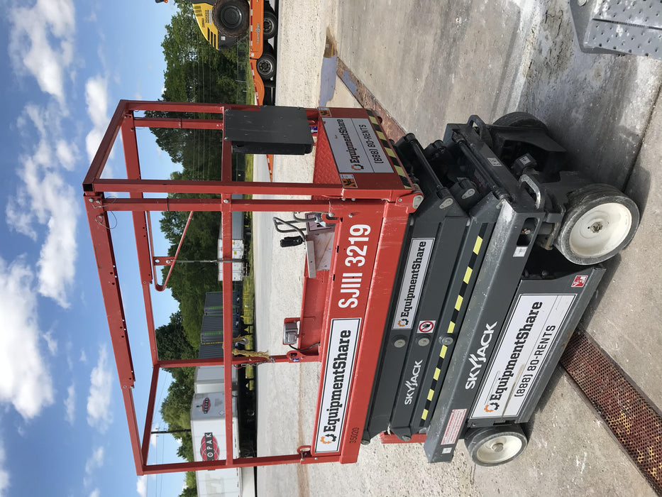 2019 Skyjack SJIII-3219 Standard Options, Trojan Batteries