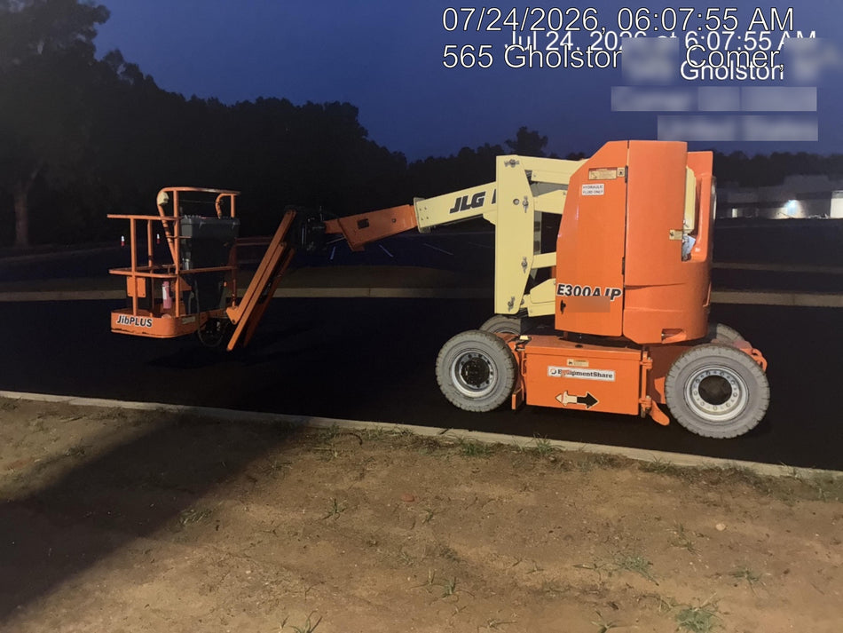 2019 JLG E300AJP