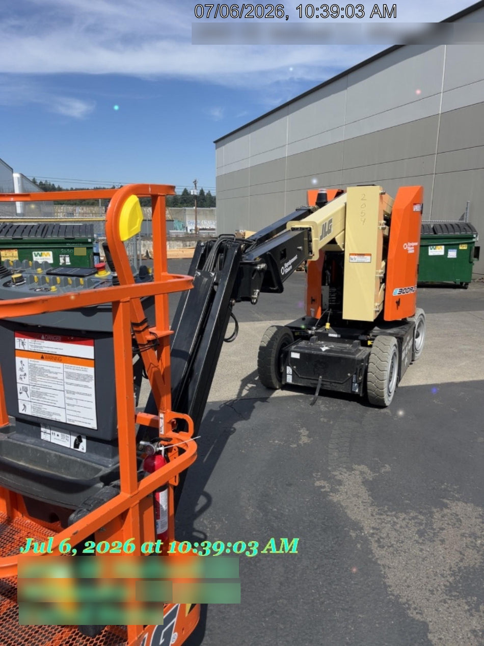 2025 JLG E300AJP