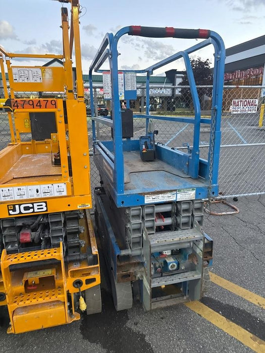 2019 Genie GS-1930 Fixed Rails with Chain Entry