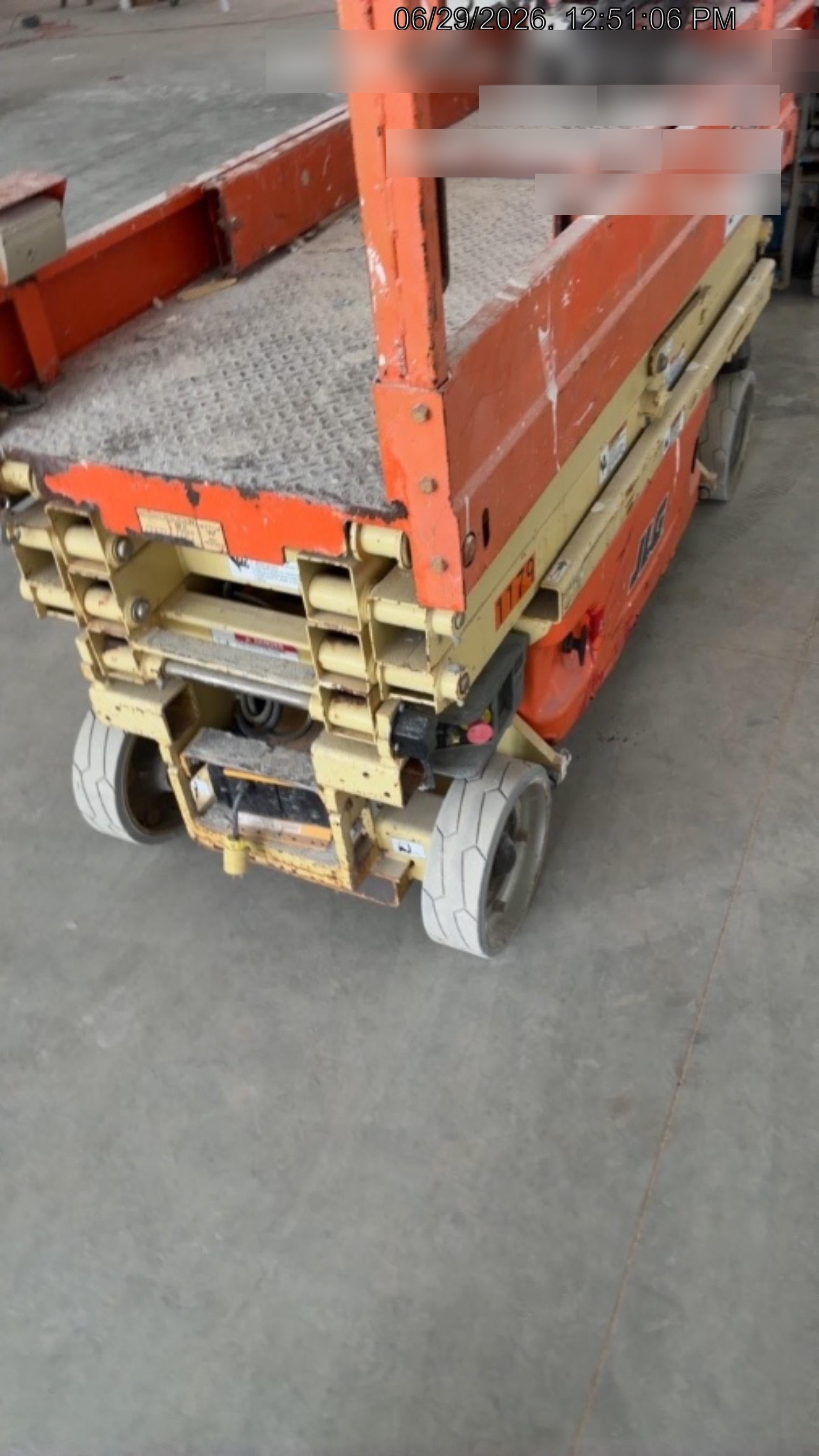 2016 JLG 1930ES