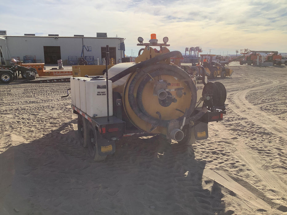 2020 Vac-Tron LP573XDT Tier 4 Kohler Diesel Engine, 500 Gallon Debris Tank w/ Hydraulic Tilt, two (2) 100 Gallon Water Tanks, Low Profile Torsion Axles (12,000 GVWR), Manual Jack Trailer