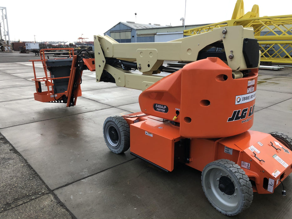 2019 JLG E400AJPN
