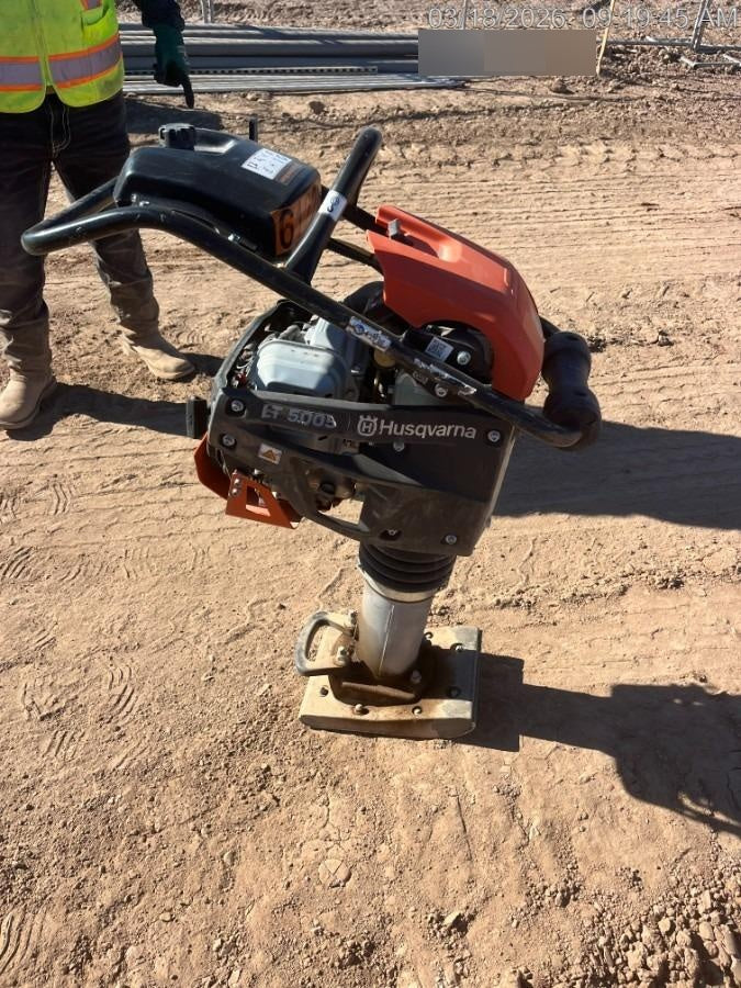 2025 HUSQVARNA LT5005