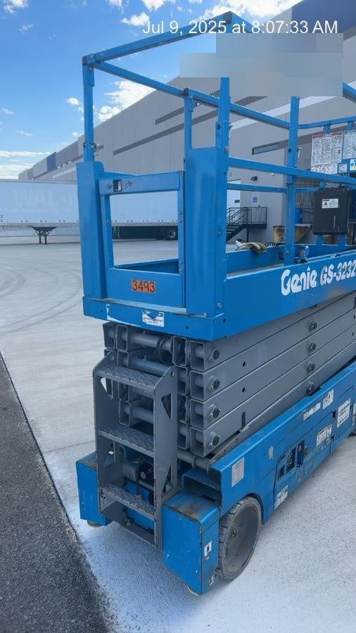 2017 Genie GS-3232 Standard