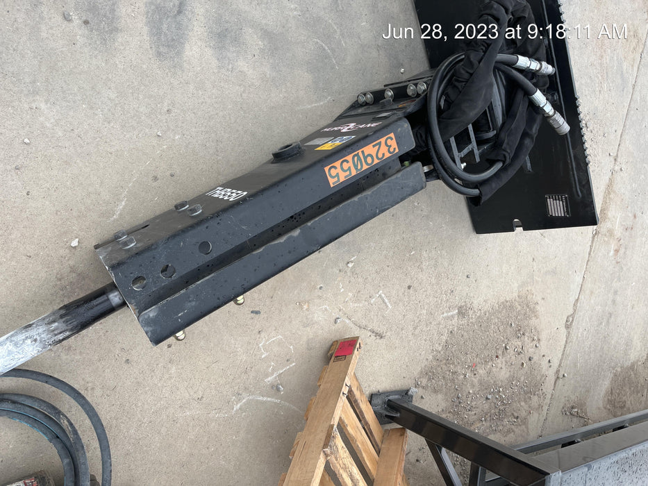 2024 HURRICANE THB550