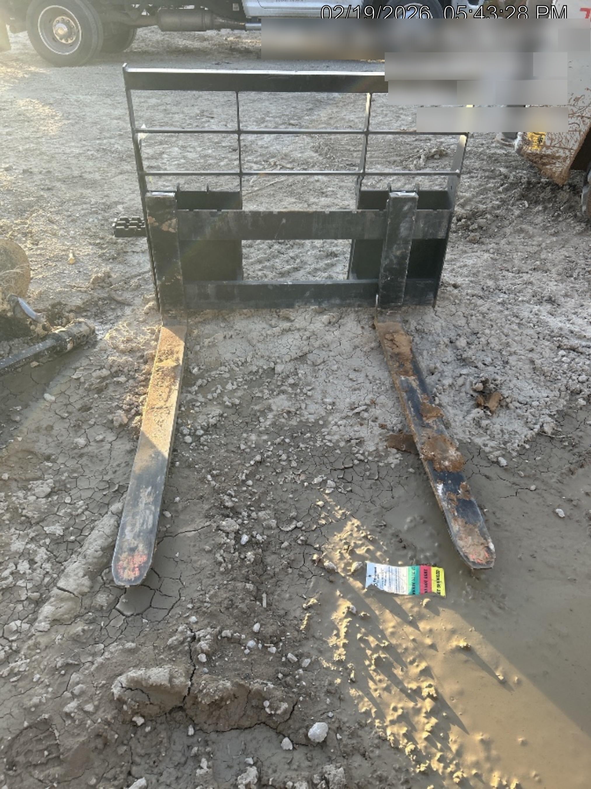 2025 ARROW MATERIAL HANDLING 48" Pallet Forks - Arrow