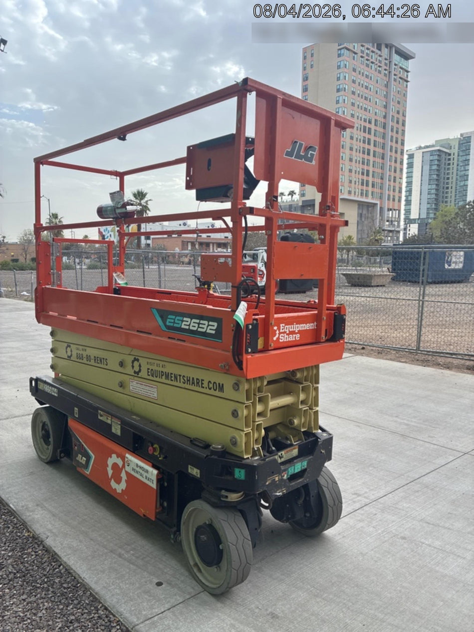 2022 JLG ES2632