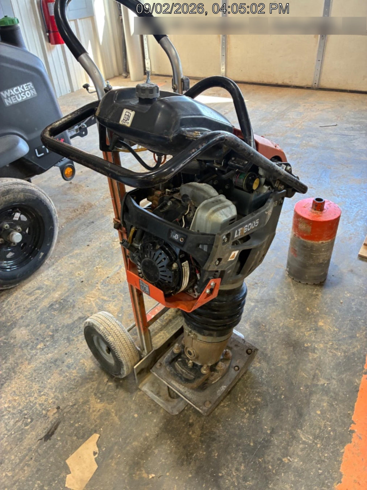 2025 HUSQVARNA LT6005