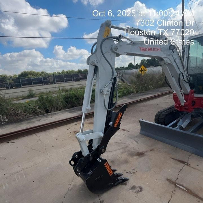 2025 TAKEUCHI 18" HD Bucket - Takeuchi