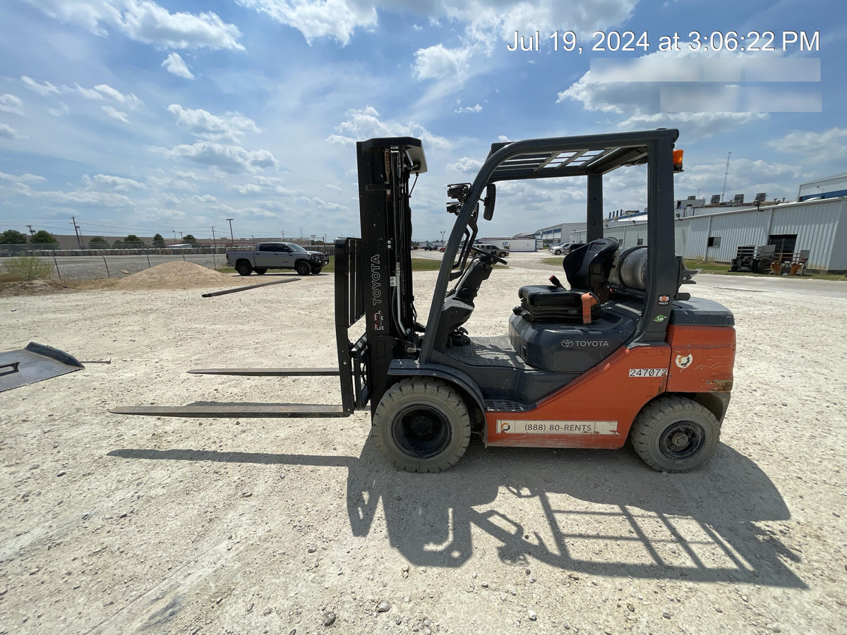 2022 TOYOTA 50-8FGU25