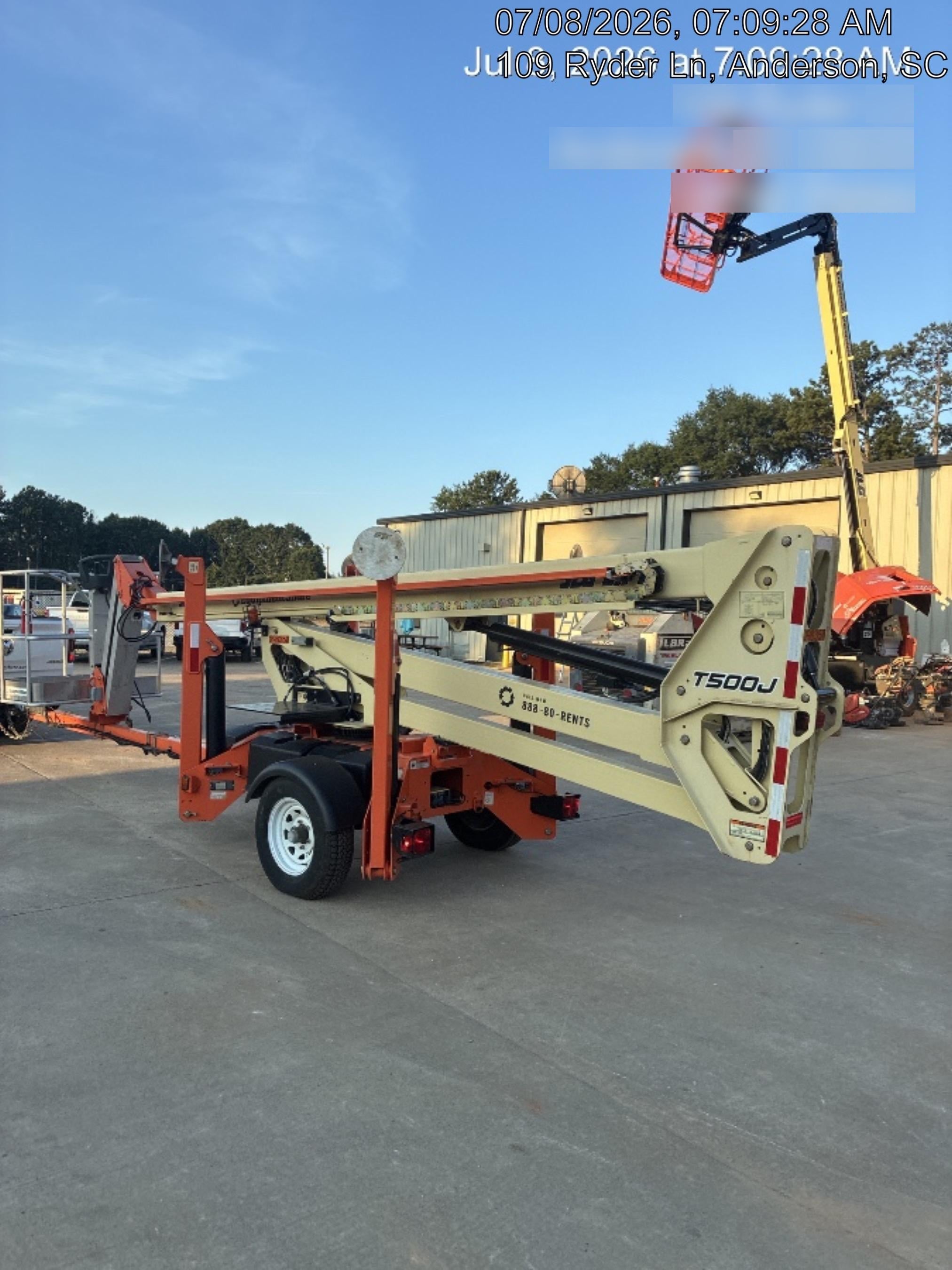 2023 JLG T500J