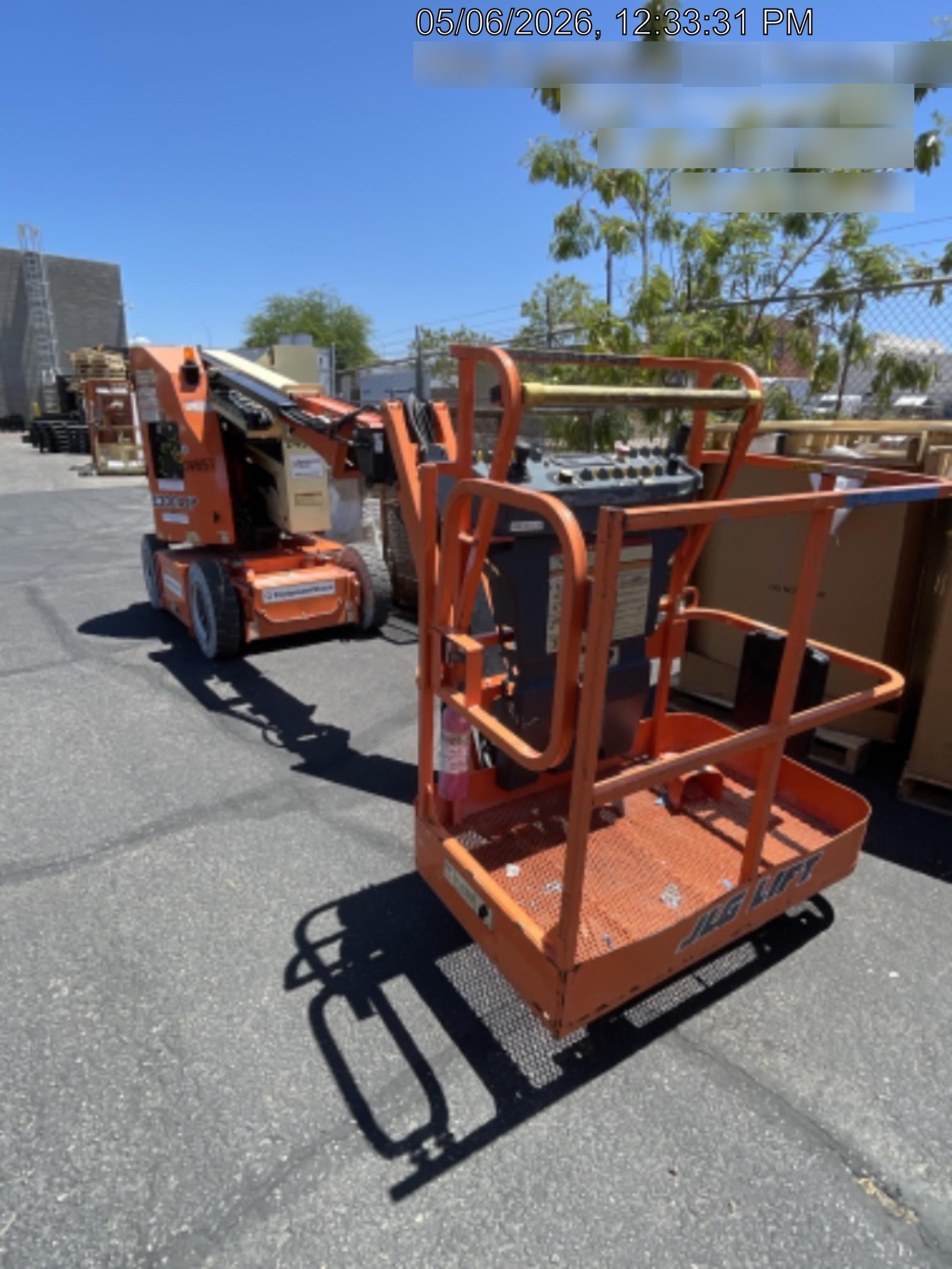 2019 JLG E300AJP