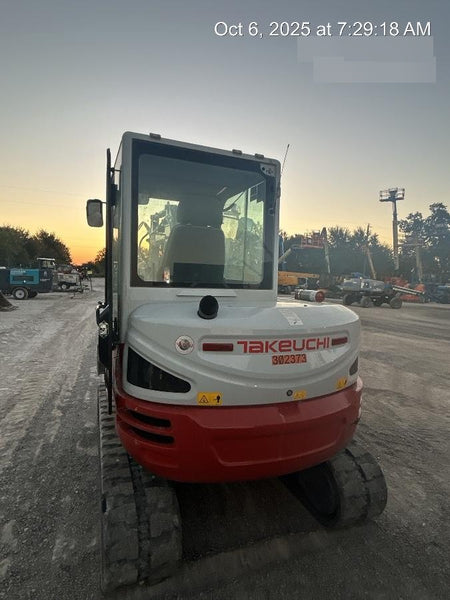 2023 TAKEUCHI TB250-2CR