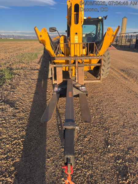 2019 JCB 512-56 JCB 512-56 Enclosed Cab, 109 HP, Solid Tires, Worklights, Beacon, Aux Hydraulics, Lifting Eye w/60" Carriage/60" Forks