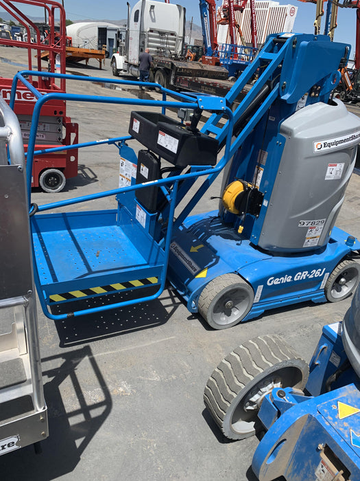 2020 GENIE GR-26J