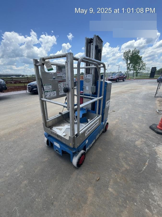 2020 GENIE GR-20