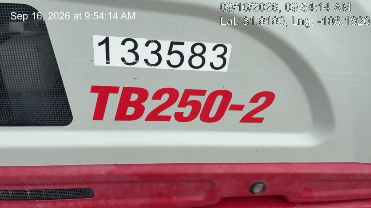 2021 TAKEUCHI TB250-2
