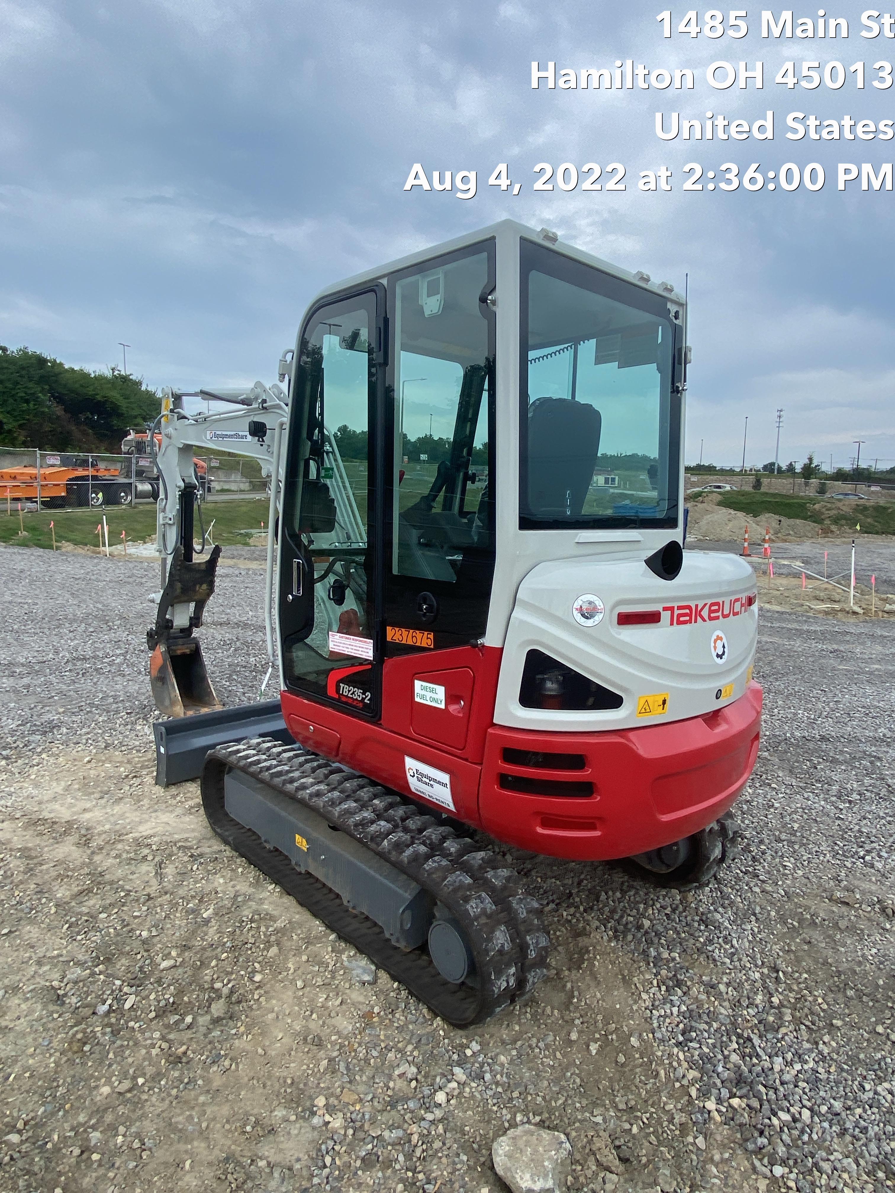 2022 TAKEUCHI TB235-2CR