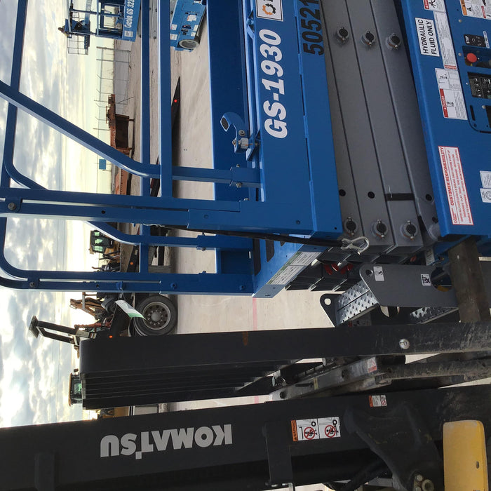 2019 Genie GS-1930 Fixed Rails with Chain Entry