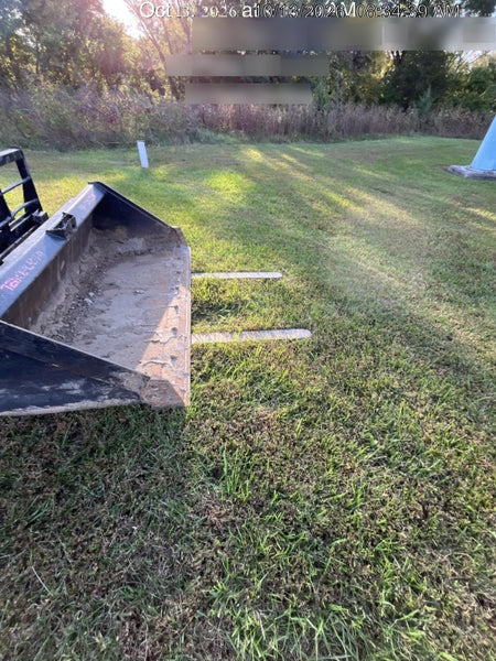 2021 TAKEUCHI 48" Pallet Forks - Takeuchi