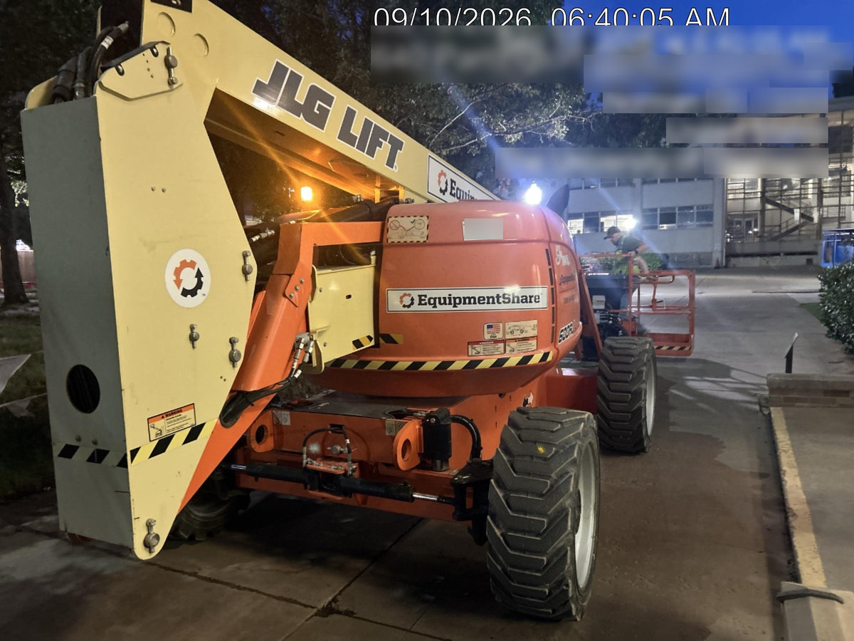 2021 JLG 600AJ