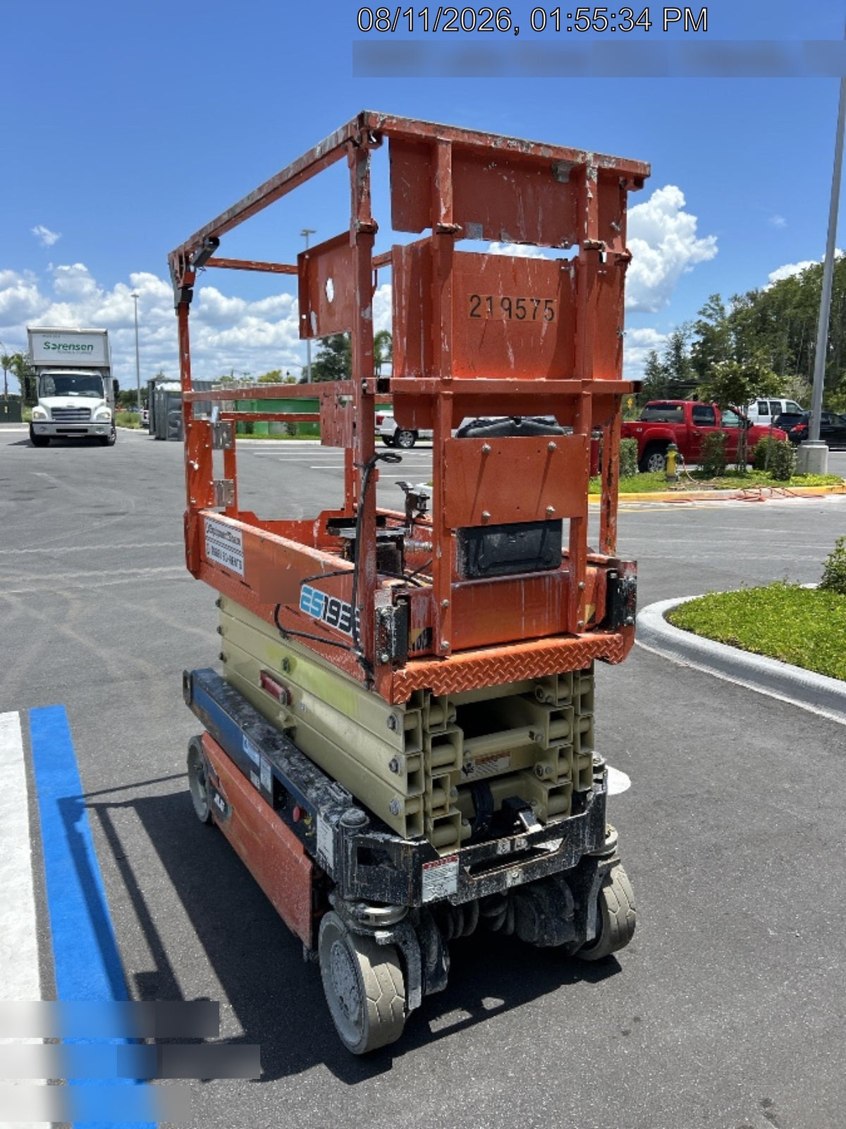 2022 JLG ES1932