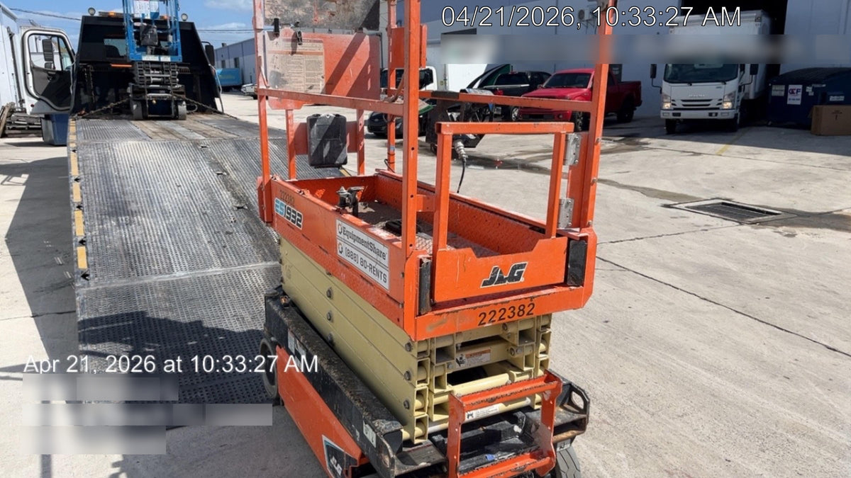 2022 JLG ES1932