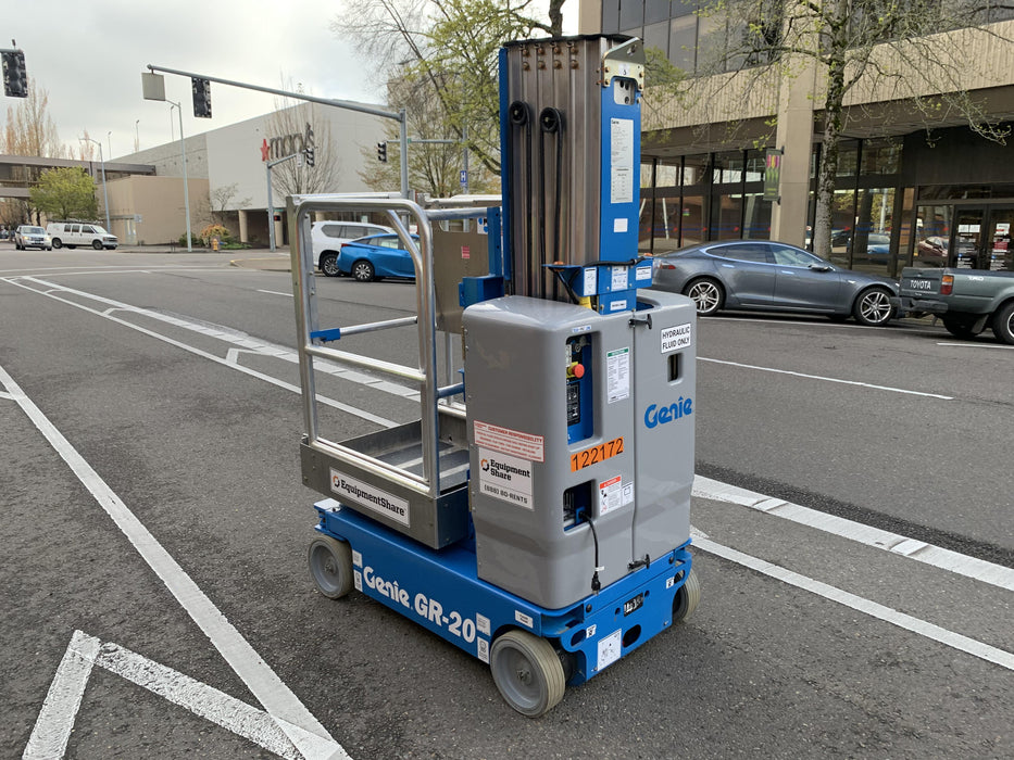2020 GENIE GR-20