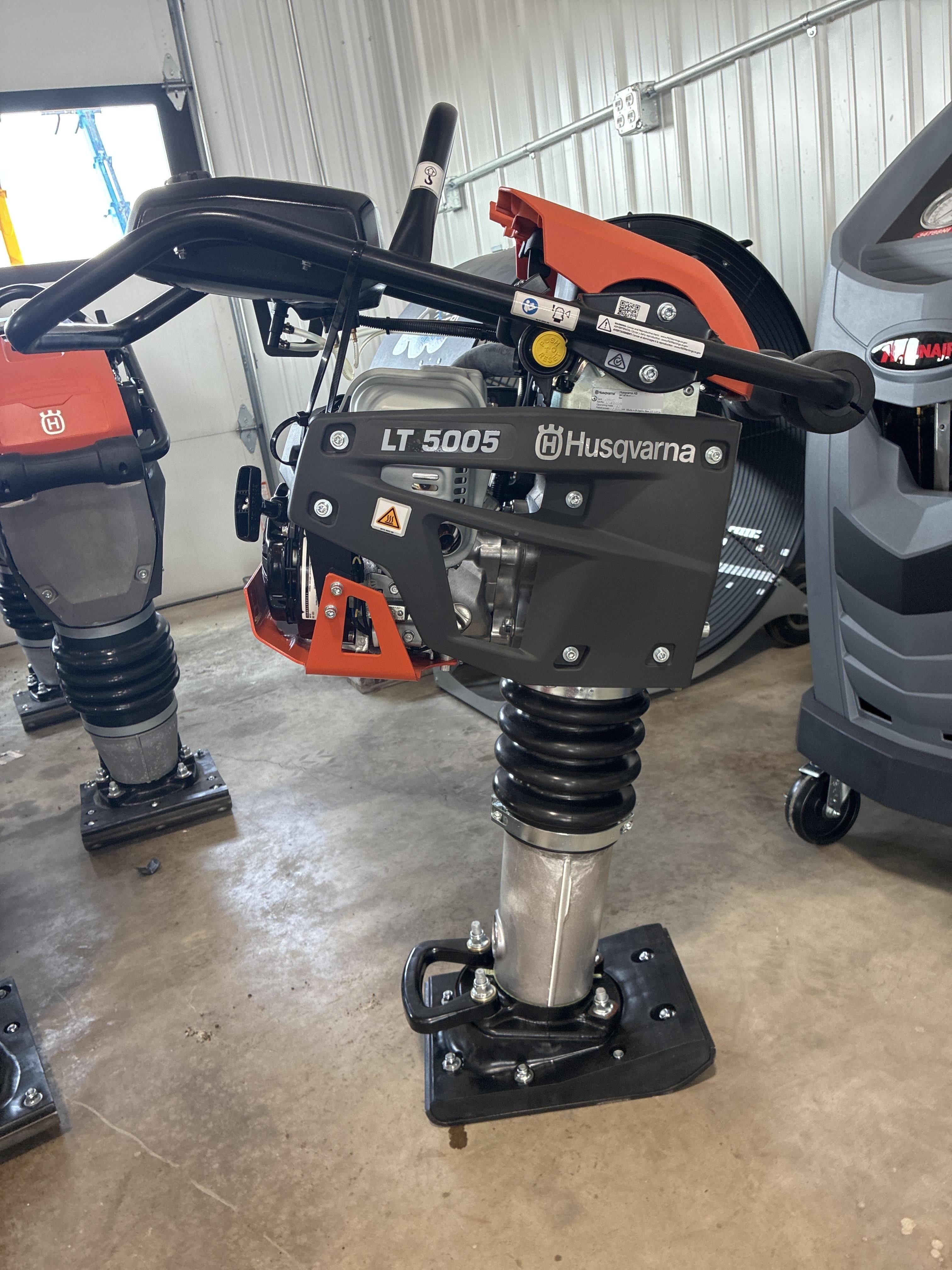 2026 HUSQVARNA LT5005