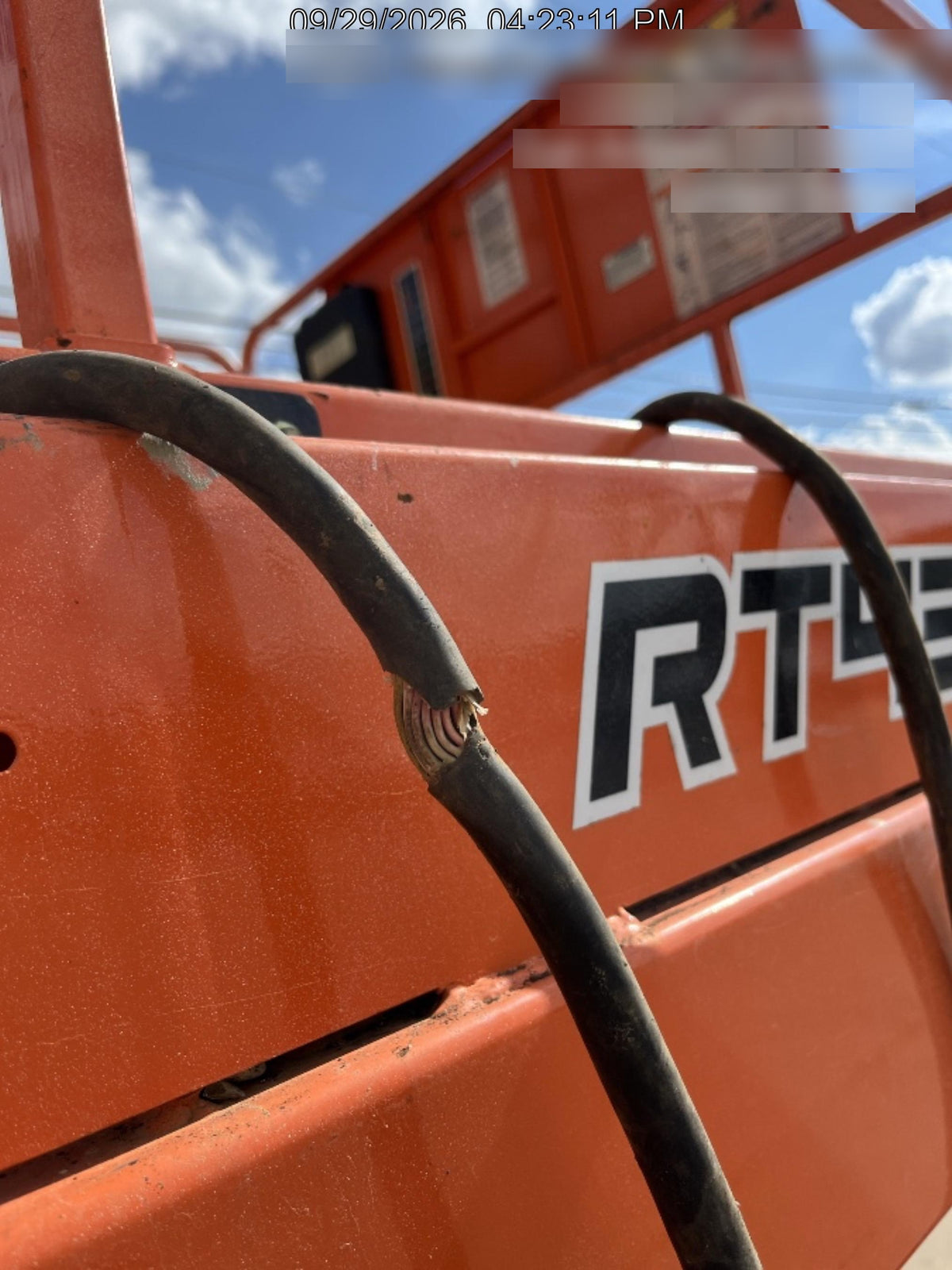 2024 JLG RT4394