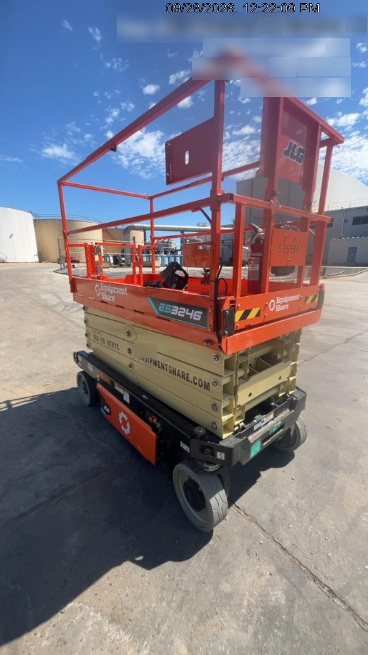 2025 JLG ES3246