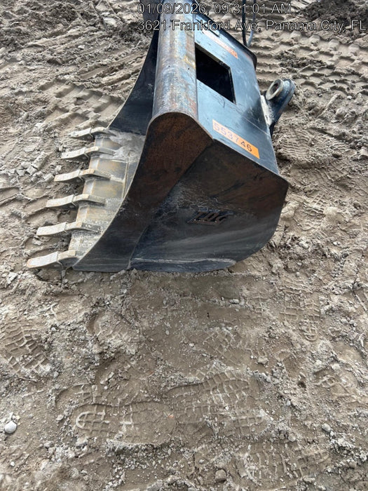 2025 TAKEUCHI 36" Bucket - Takeuchi