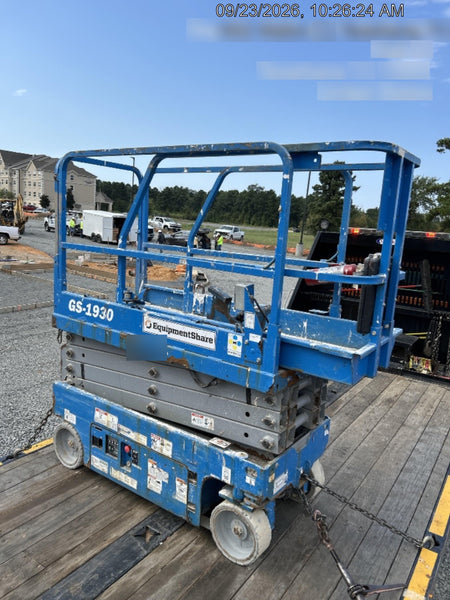 2019 Genie GS-1930 Fixed Rails with Chain Entry