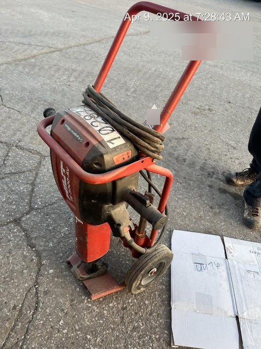 2020 HILTI TE 3000-AVR