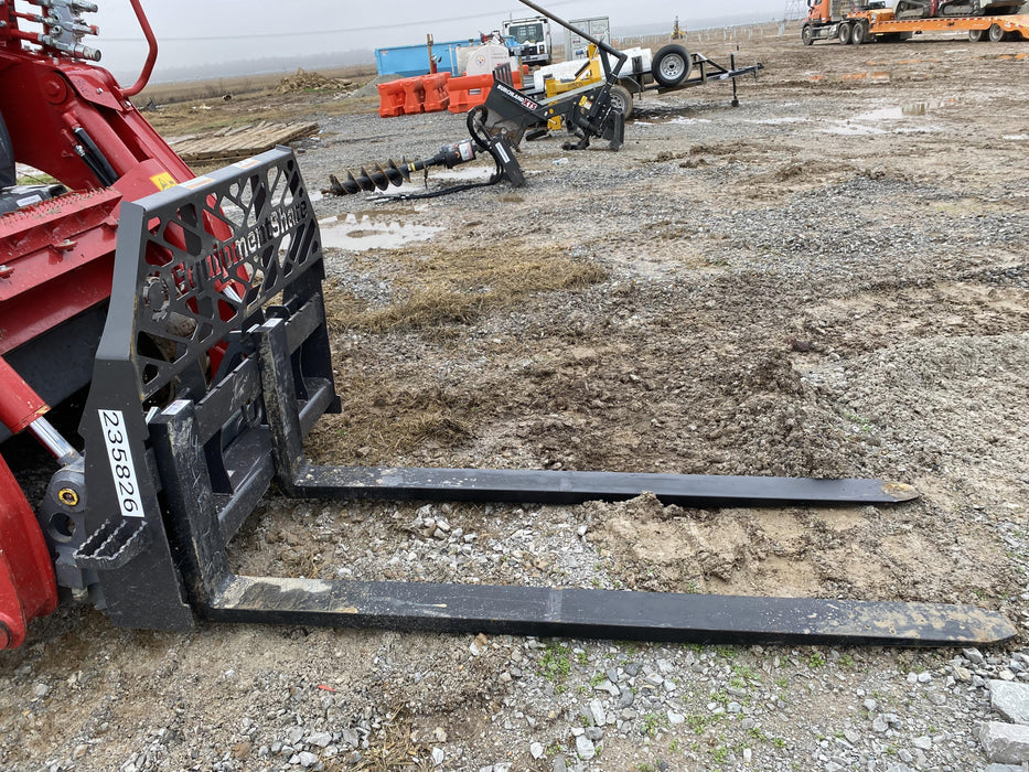 2022 PALADIN 48" Pallet Forks - Paladin