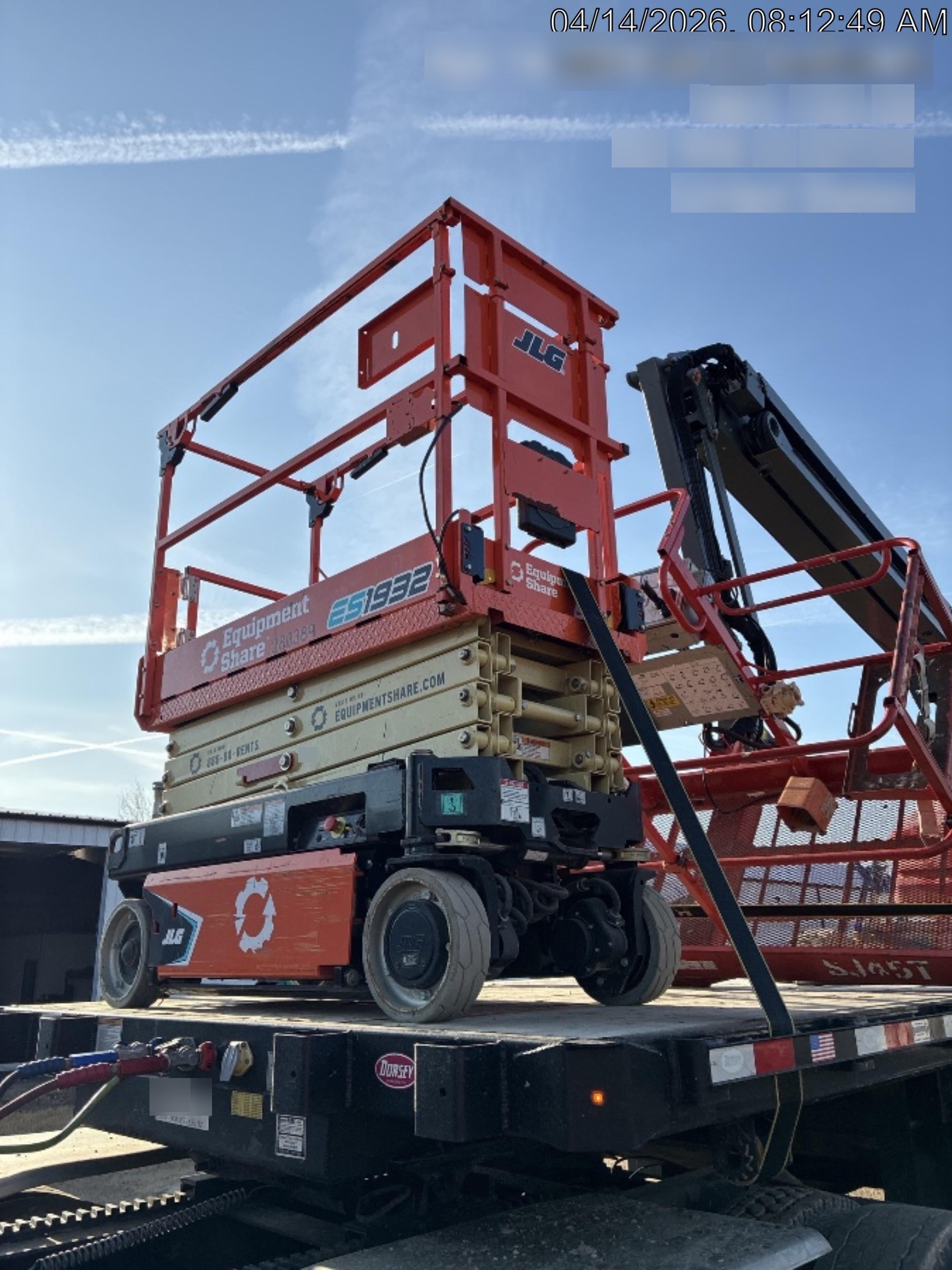 2022 JLG ES1932