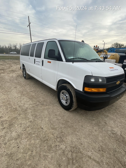 2023 CHEVROLET Express Van - Rental