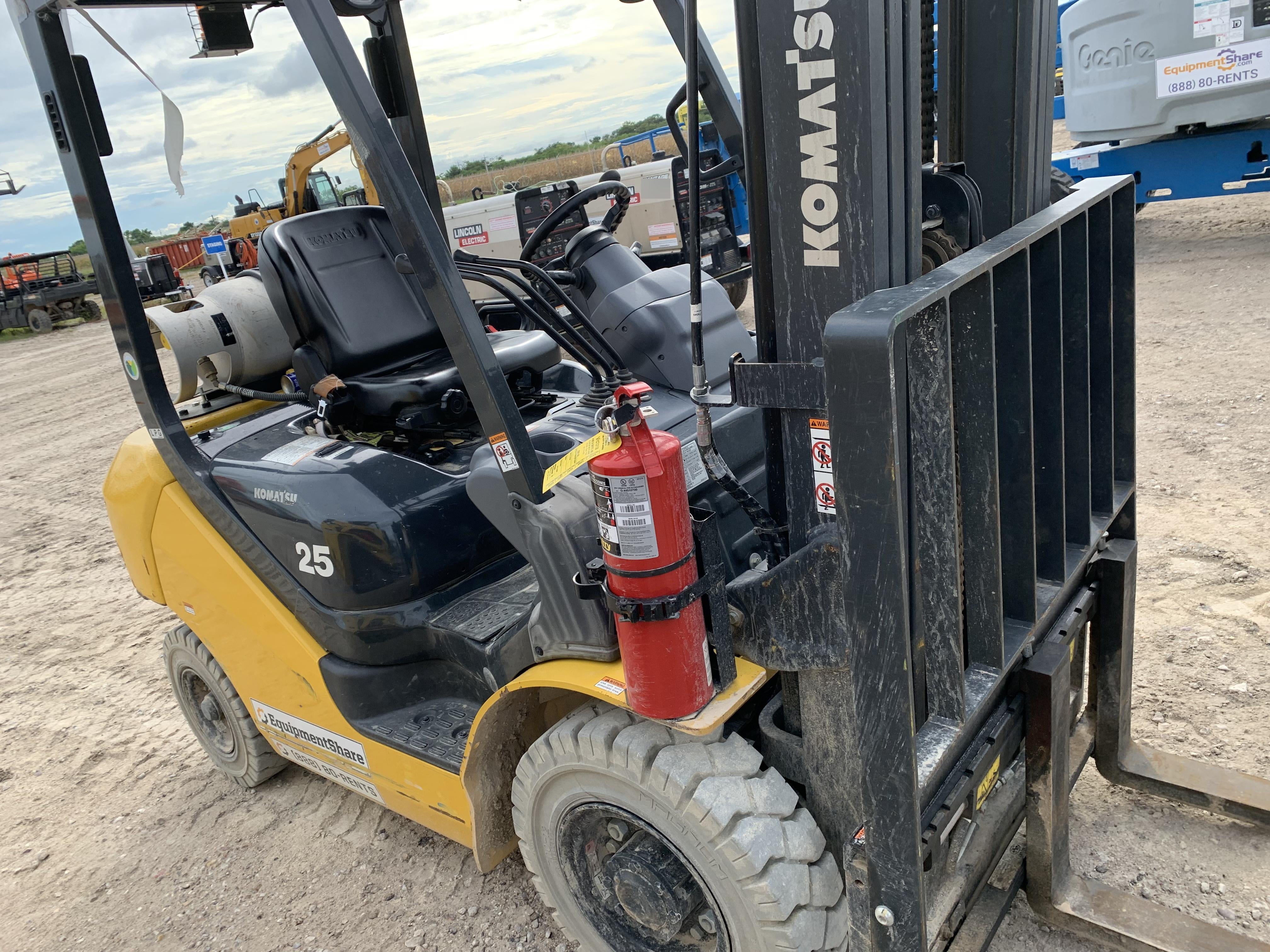 2019 KOMATSU FG25T-16